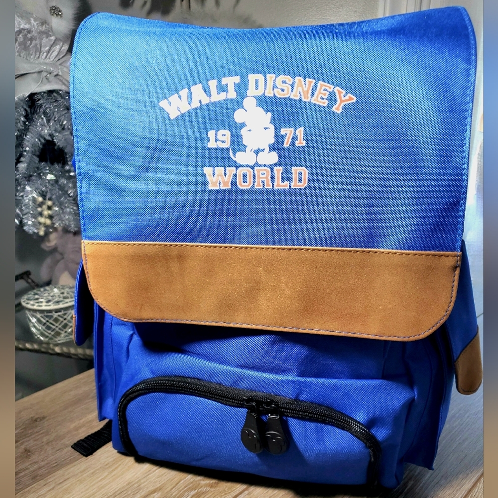 New Walt Disney World blue , brown large multi-pocket backpack